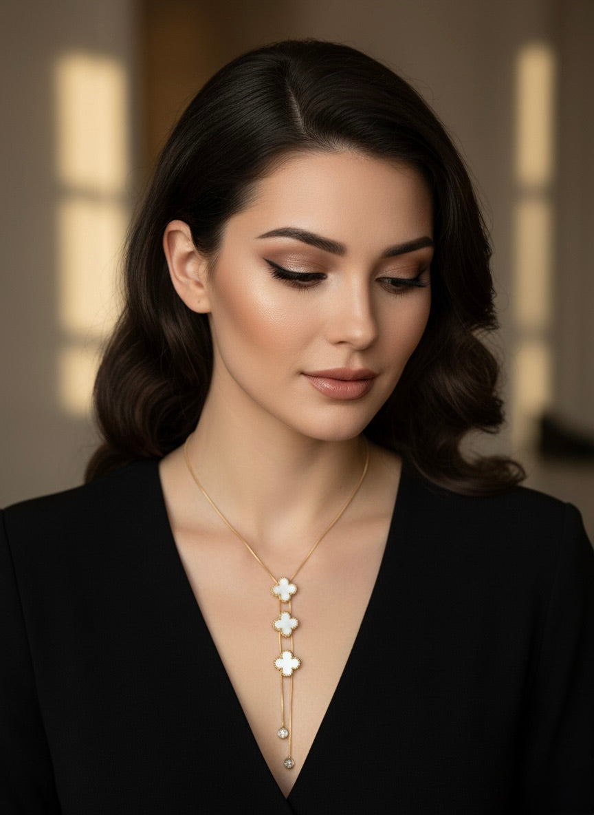 White Clover Long Necklace – Elegant & Timeless Beauty