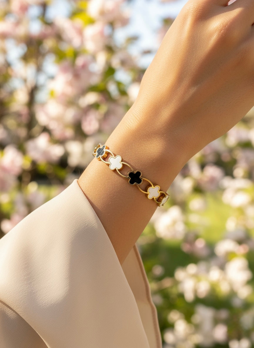 Black & White Clover Bangle Bracelet – Luxury Gold Finish