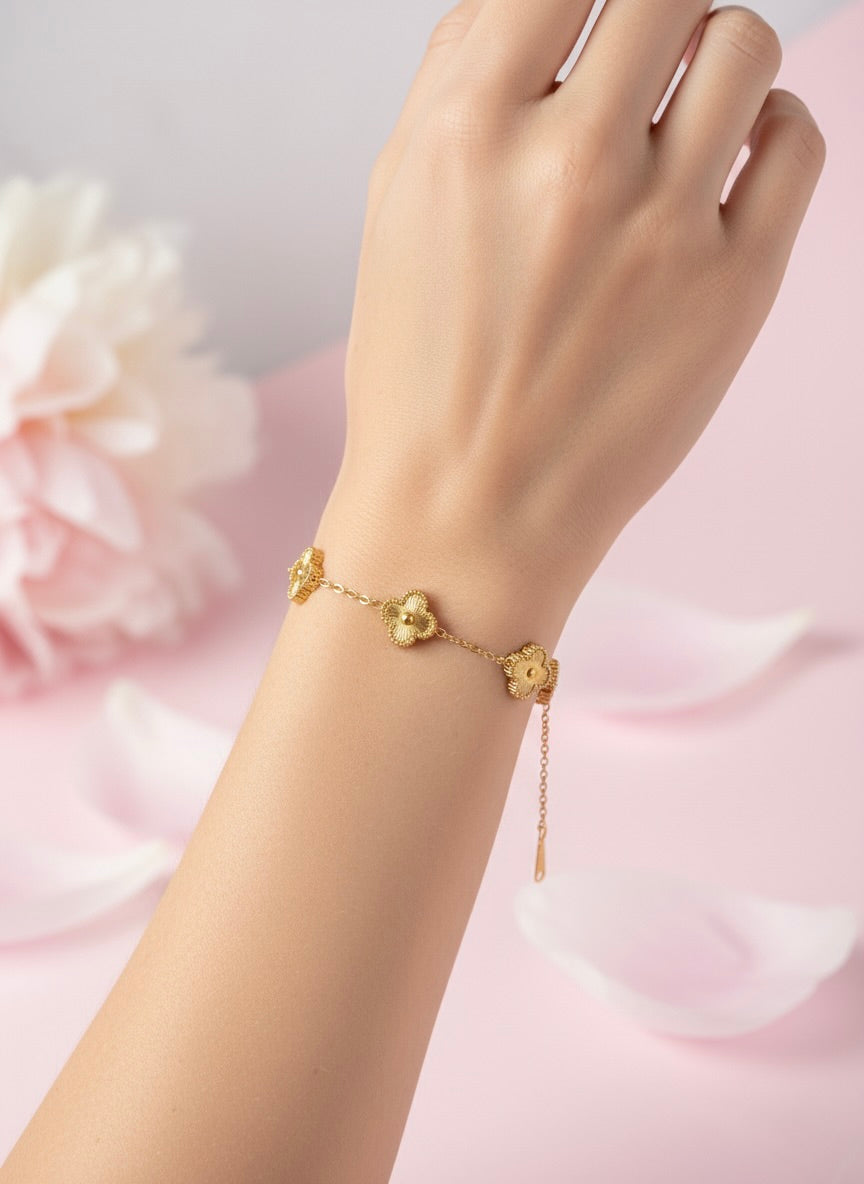 Gold Plated Clover Design Chain Bracelet