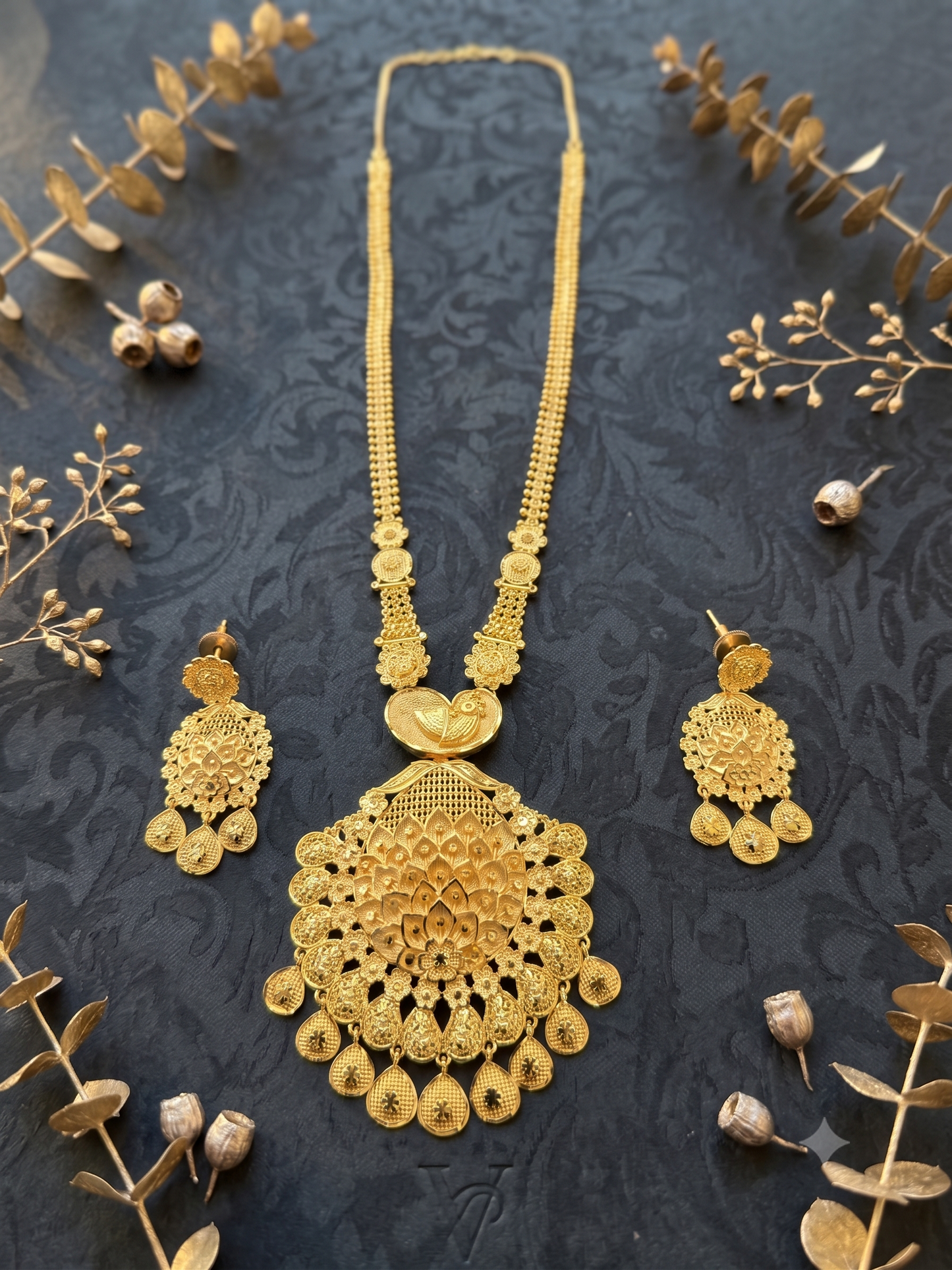 Gold Tone Statement Necklace & Earrings Set