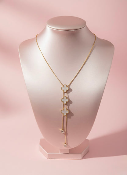 White Clover Long Necklace – Elegant & Timeless Beauty