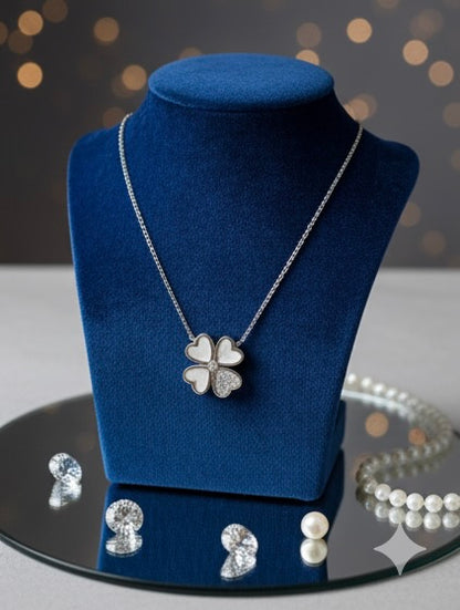 925 Sterling Silver Hallmarked Four-Leaf Clover Pendant Necklace with Mother of Pearl