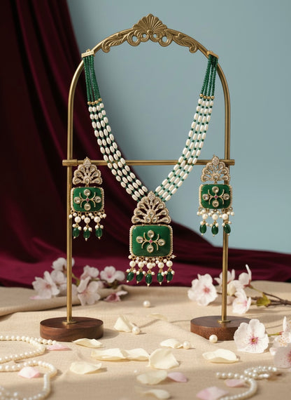 Emerald Green Kundan Pearl Necklace Set