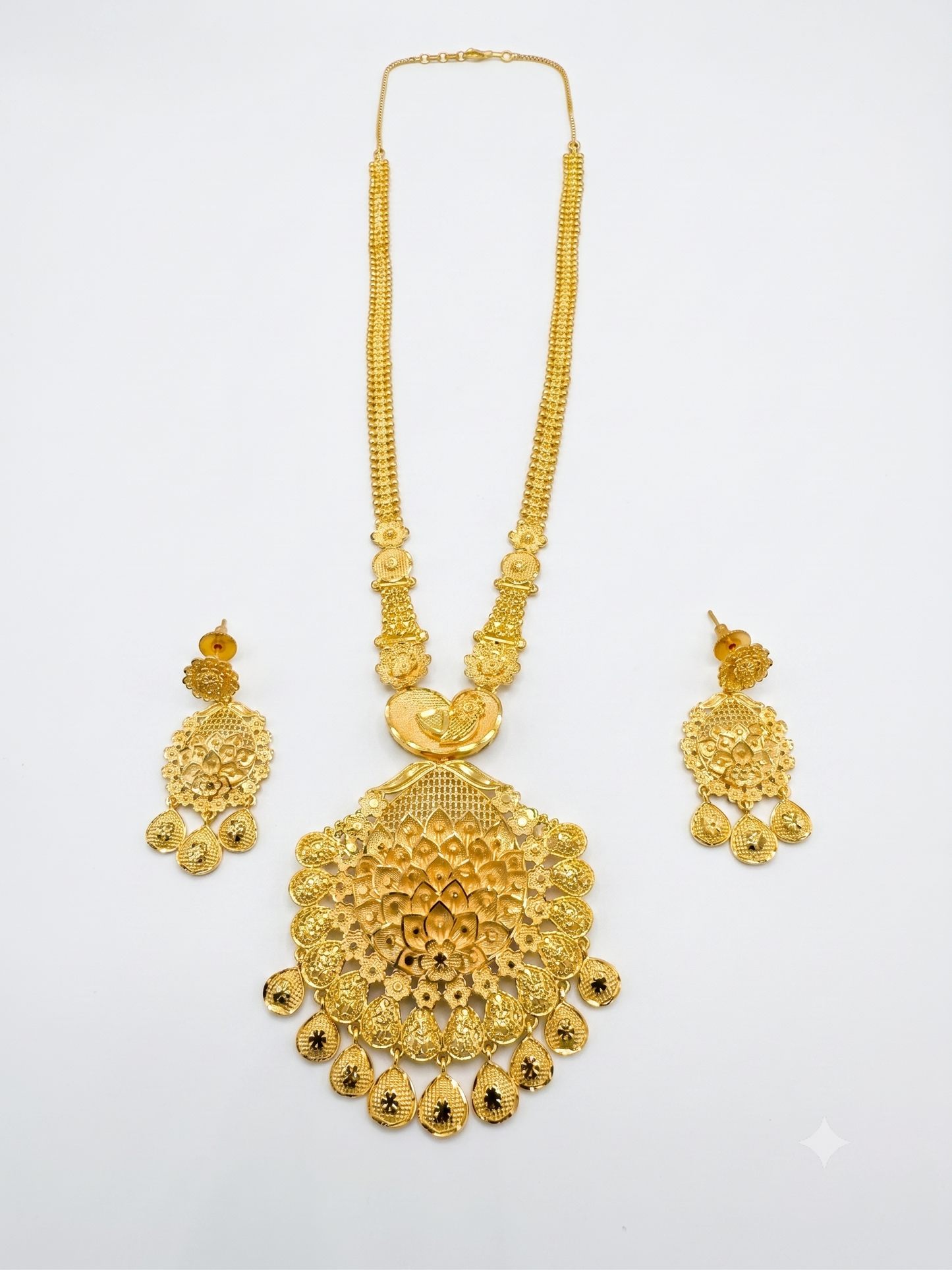 Gold Tone Statement Necklace & Earrings Set