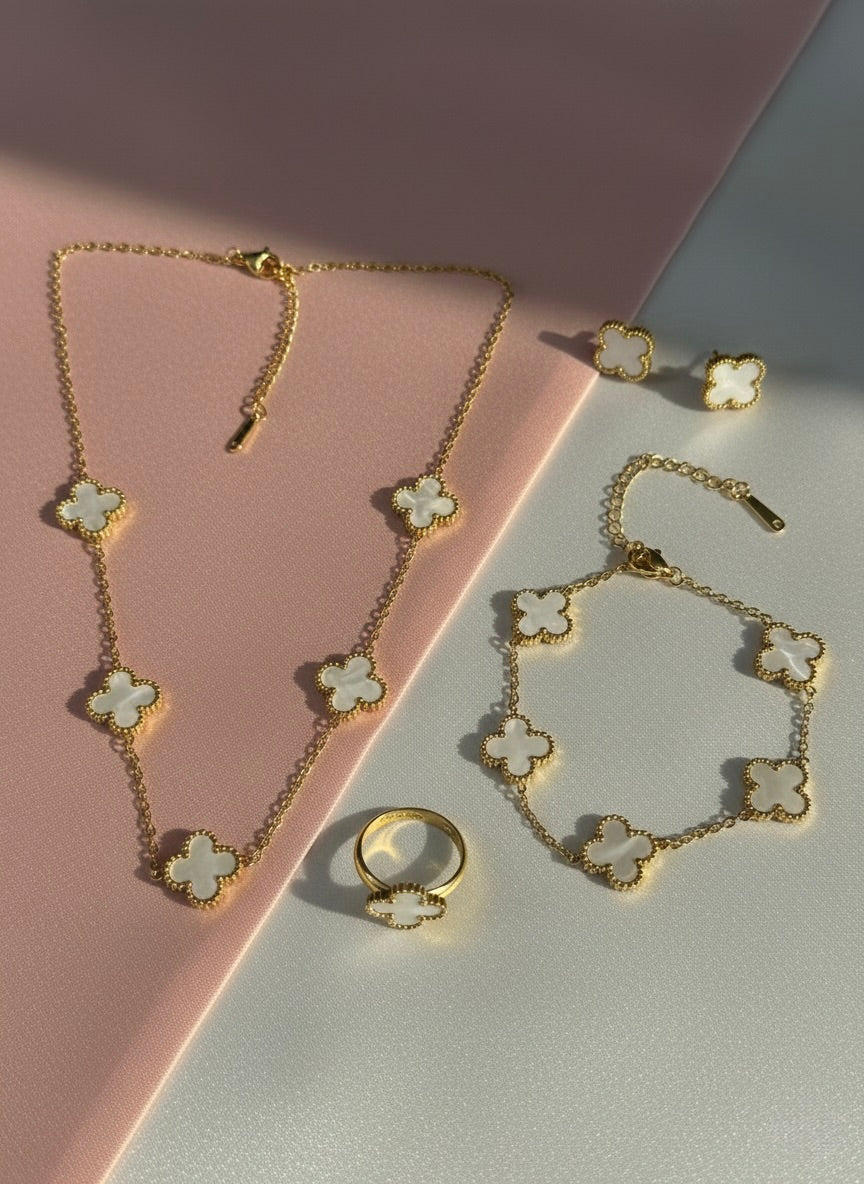 Timeless Clover Jewellery Set