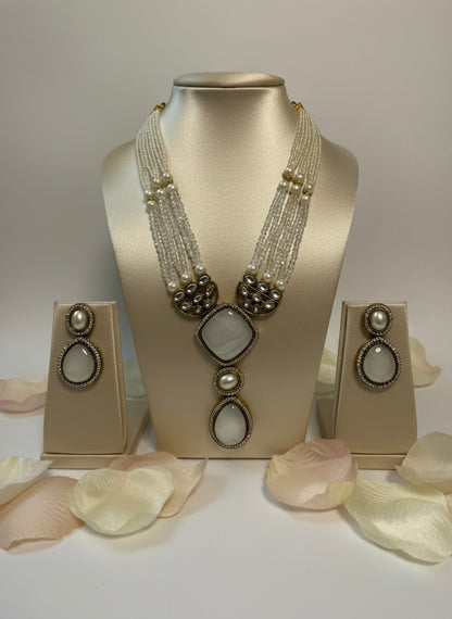 White Kundan Necklace and Earrings Jewellery Set