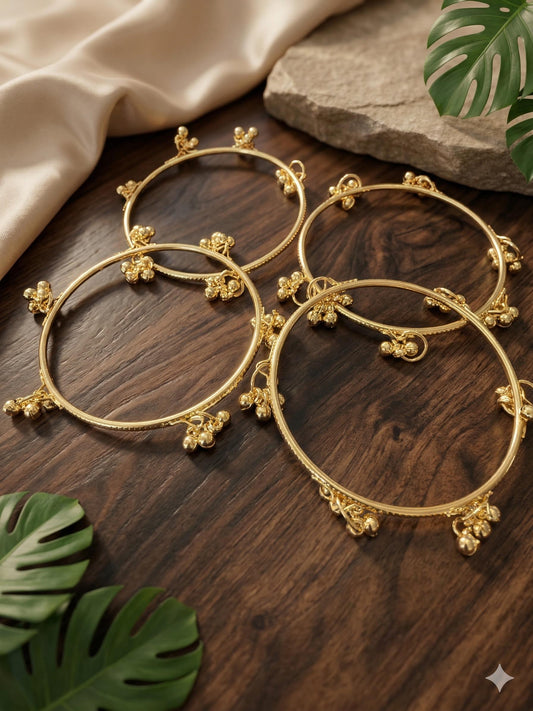 Gold Tone Pack of 4 Kashmiri Bangles Chudiya