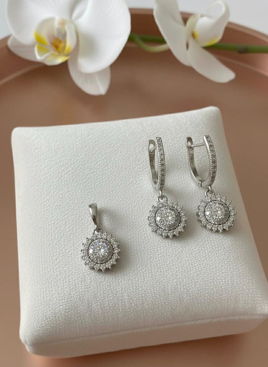 Handmade Elegant 925 Sterling Silver Pendant & Earrings Set