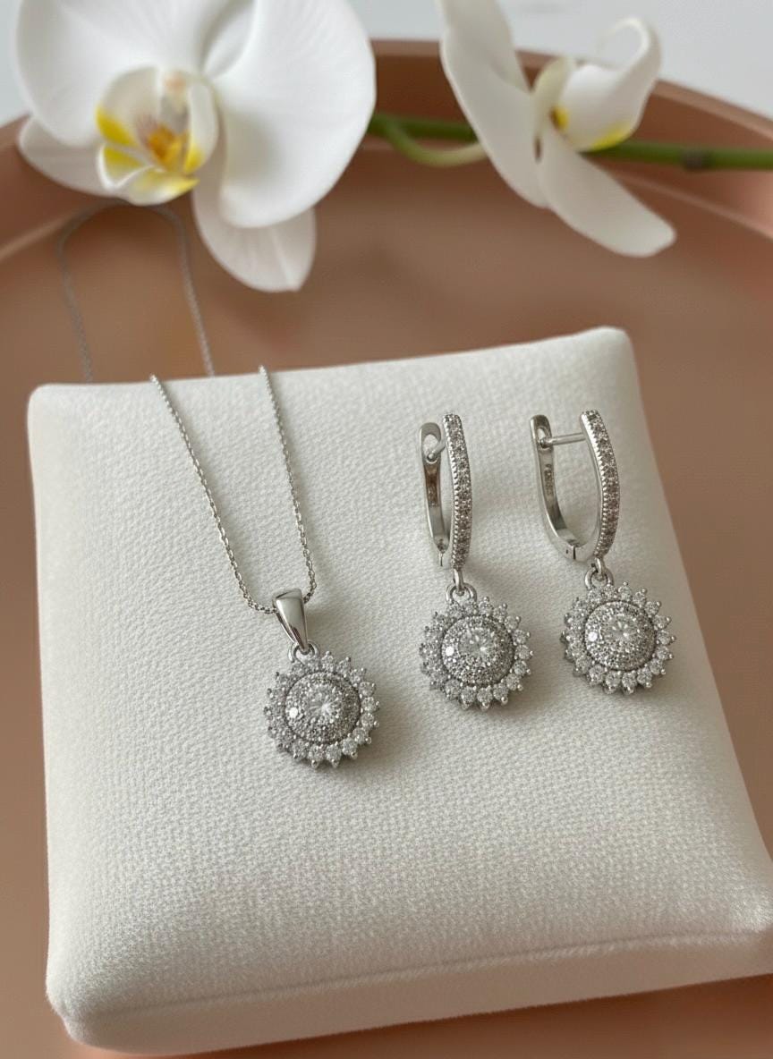 Handmade Elegant 925 Sterling Silver Pendant & Earrings Set
